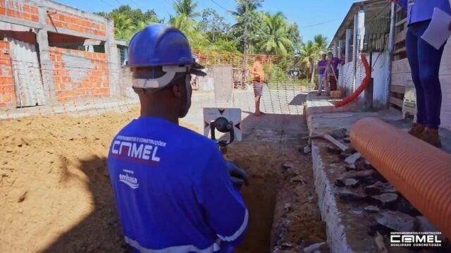 Por falar em Bahia, acompanhe uma das nossas obras a serviço da Embasa que abrange os municípios de Salvador, Lauro de Freitas e Simões Filhos:

O objeto principal do contrato é o Adensamento do Sistema de Esgotamento Sanitário desses municípios, com a execução de extensões de redes coletoras auxiliares e ramais de esgoto.

Índice de Conformidade de Segurança do Trabalho avaliado em auditoria pela Embasa de 100%.